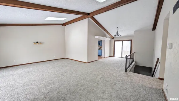 $239,900 | 1919 Sierra Court, Pekin, IL 61554