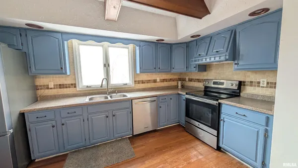 $239,900 | 1919 Sierra Court, Pekin, IL 61554