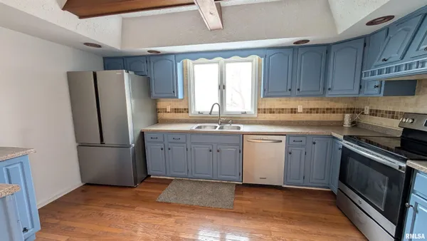 $239,900 | 1919 Sierra Court, Pekin, IL 61554