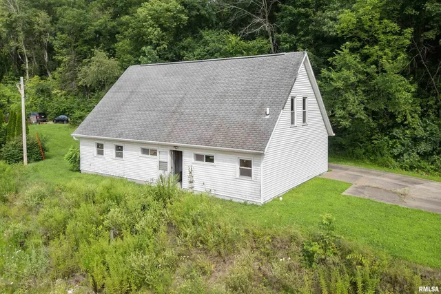 $88,000 | 242 South State Avenue, Hampton, IL 61256