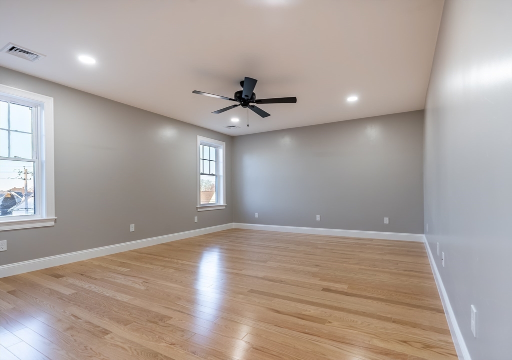 214 Horton Street Fall River, MA 02723 - Photo 10 of 17