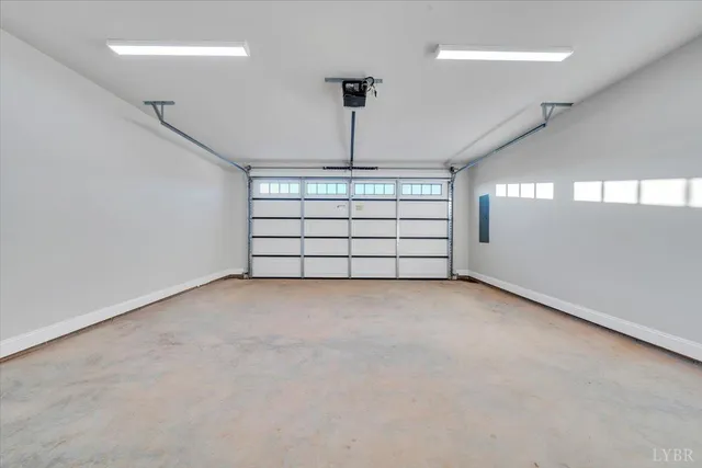 a view of a garage