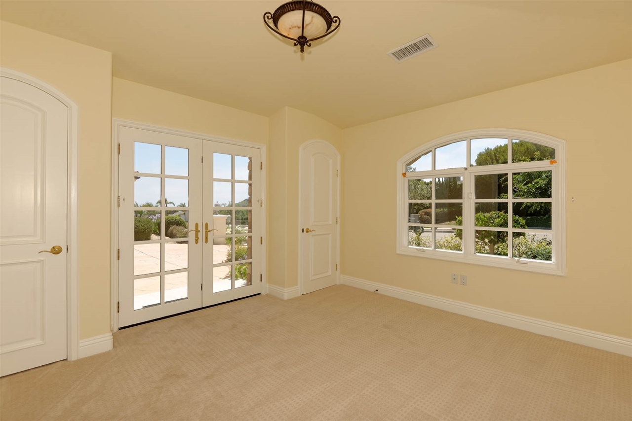 5695 Rutgers Road La Jolla, CA 92037 - Photo 18 of 25