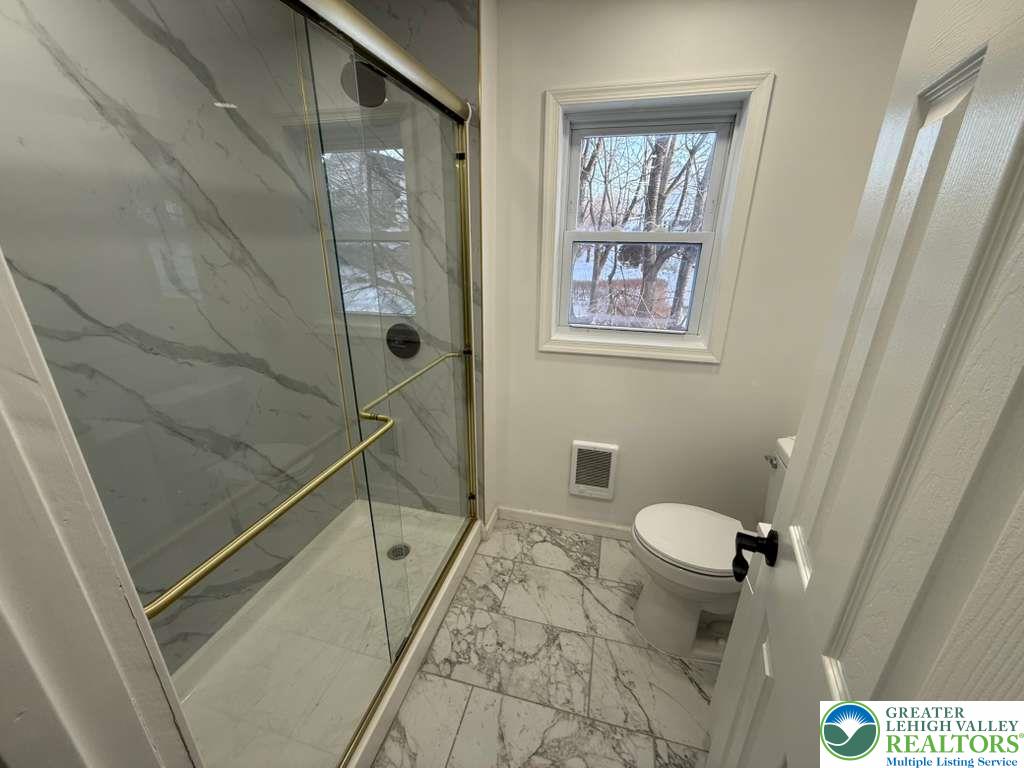 25 West Grove Street Nanticoke, PA 18634 - Photo 8 of 19