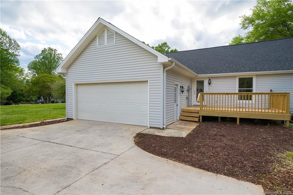 8535 Graham Road Denver, NC 28037 - Photo 5 of 39 Gallery Image 5