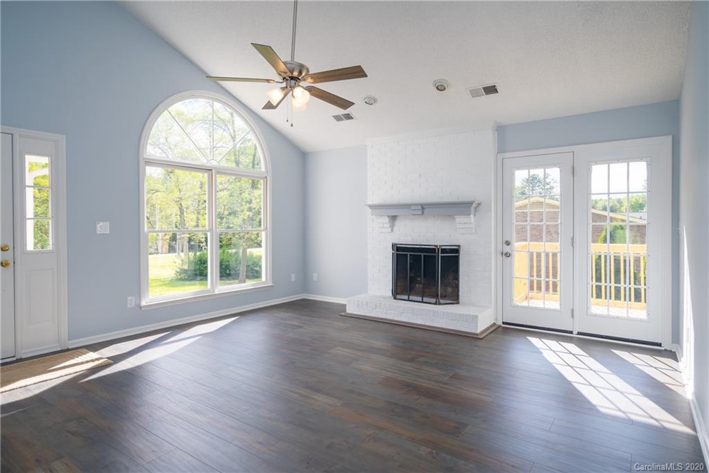 8535 Graham Road Denver, NC 28037 - Photo 9 of 39 Gallery Image 9