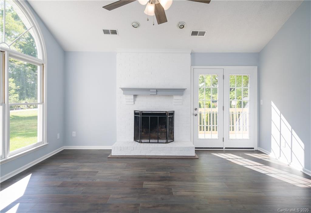 8535 Graham Road Denver, NC 28037 - Photo 10 of 39 Gallery Image 10