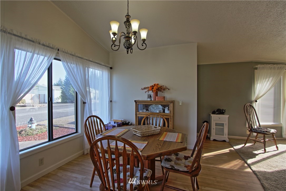 12 Holly Road Shelton, WA 98584 - Photo 6 of 21 Gallery Image 6