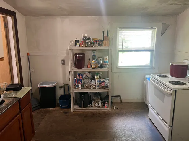 $74,999 | 44 Lake Street, Pontiac, MI 48341