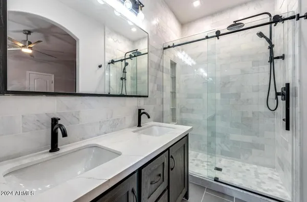 $2,800 | 3435 East Lance Lane, Phoenix, AZ 85018