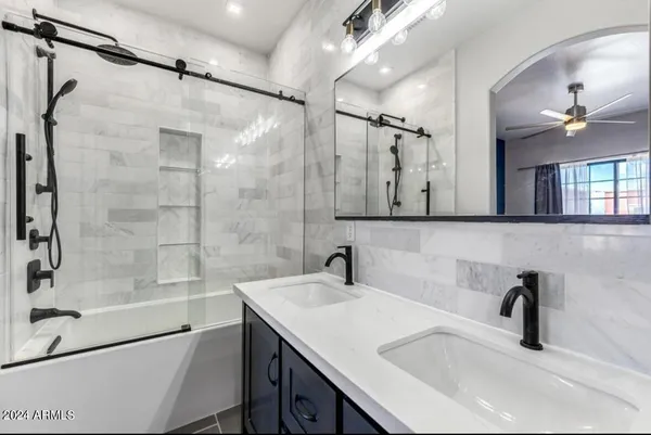 $2,800 | 3435 East Lance Lane, Phoenix, AZ 85018