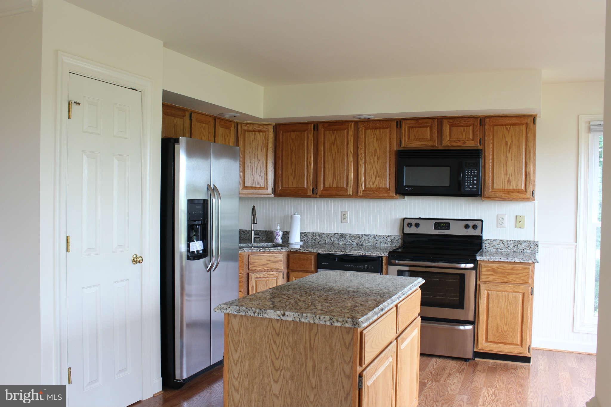 5554 Rivendell Place Frederick, MD 21703 - Photo 8 of 27 Granite counters installed May 2013