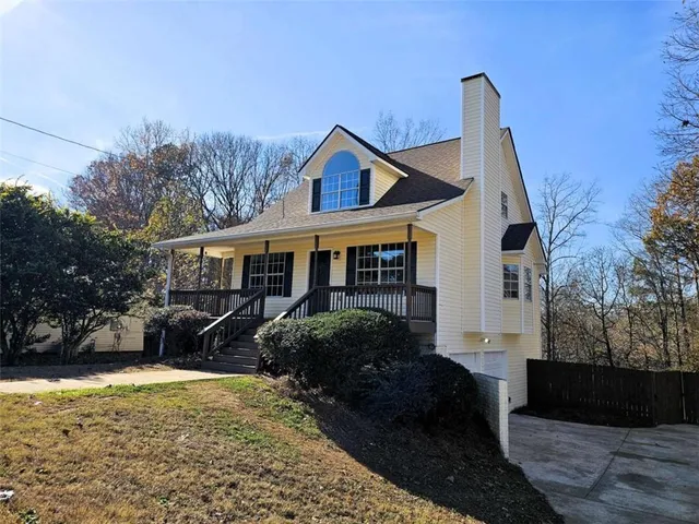 $299,900 | 7155 Hummingbird Lane, Winston, GA 30187