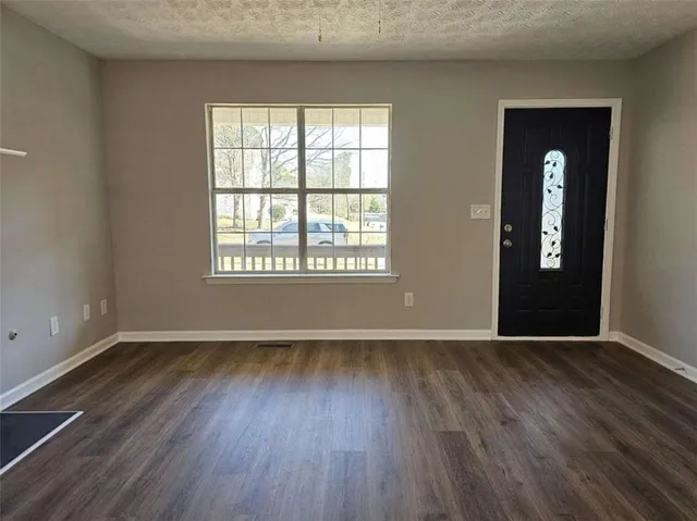 $299,900 | 7155 Hummingbird Lane, Winston, GA 30187