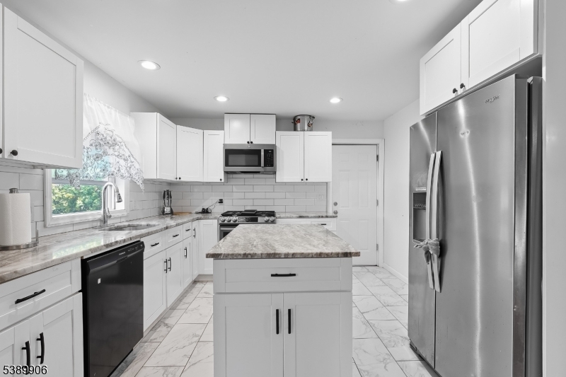 34 Fitzrandolph Road West Orange, NJ 07052 - Photo 4 of 17