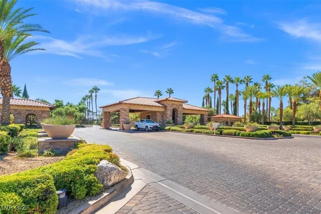 $3,395 | 8581 Heather Downs Drive, Las Vegas, NV 89113