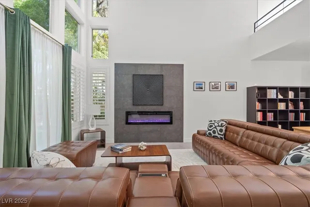 $3,395 | 8581 Heather Downs Drive, Las Vegas, NV 89113