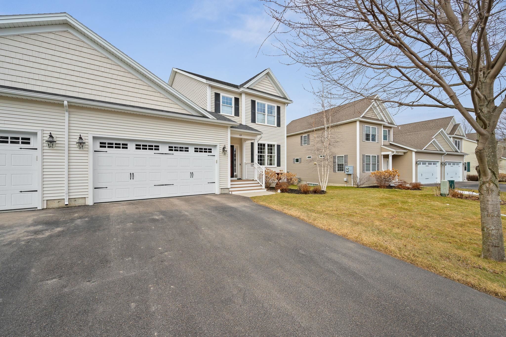 49 Waterlefe Way, Unit 10 Colchester, VT 05446 - Photo 2 of 56
