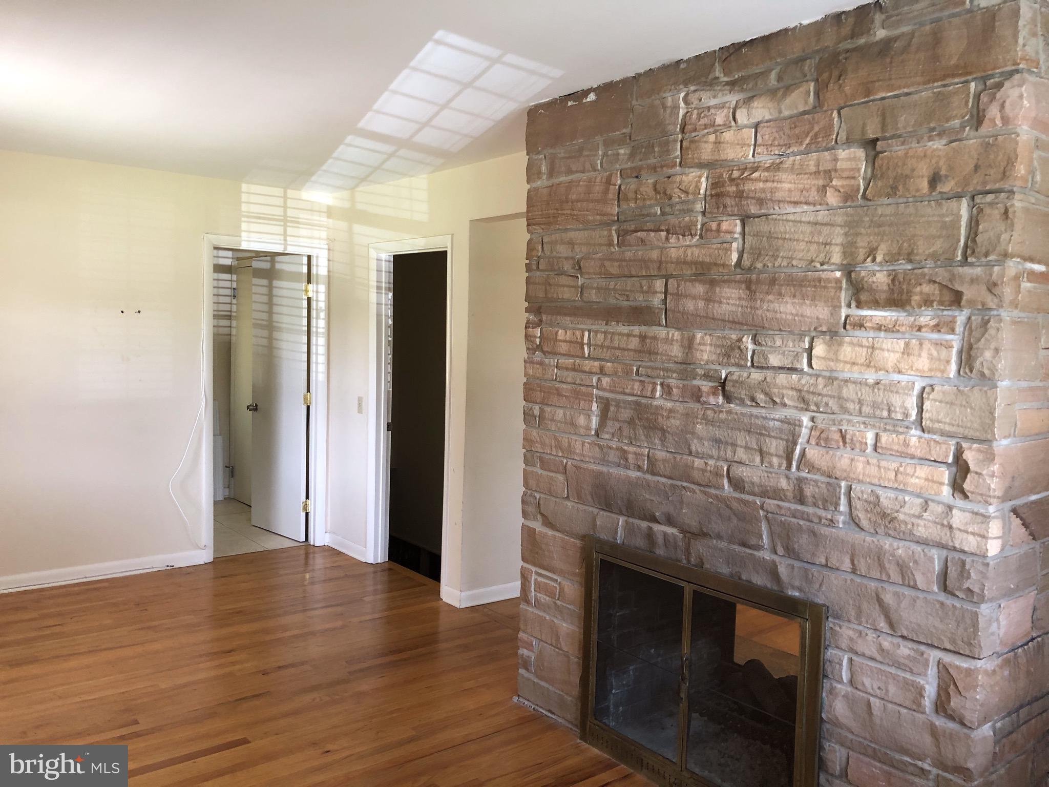 106 Boyd Drive Annapolis, MD 21403 - Photo 7 of 7 a view of an empty room and wooden floor