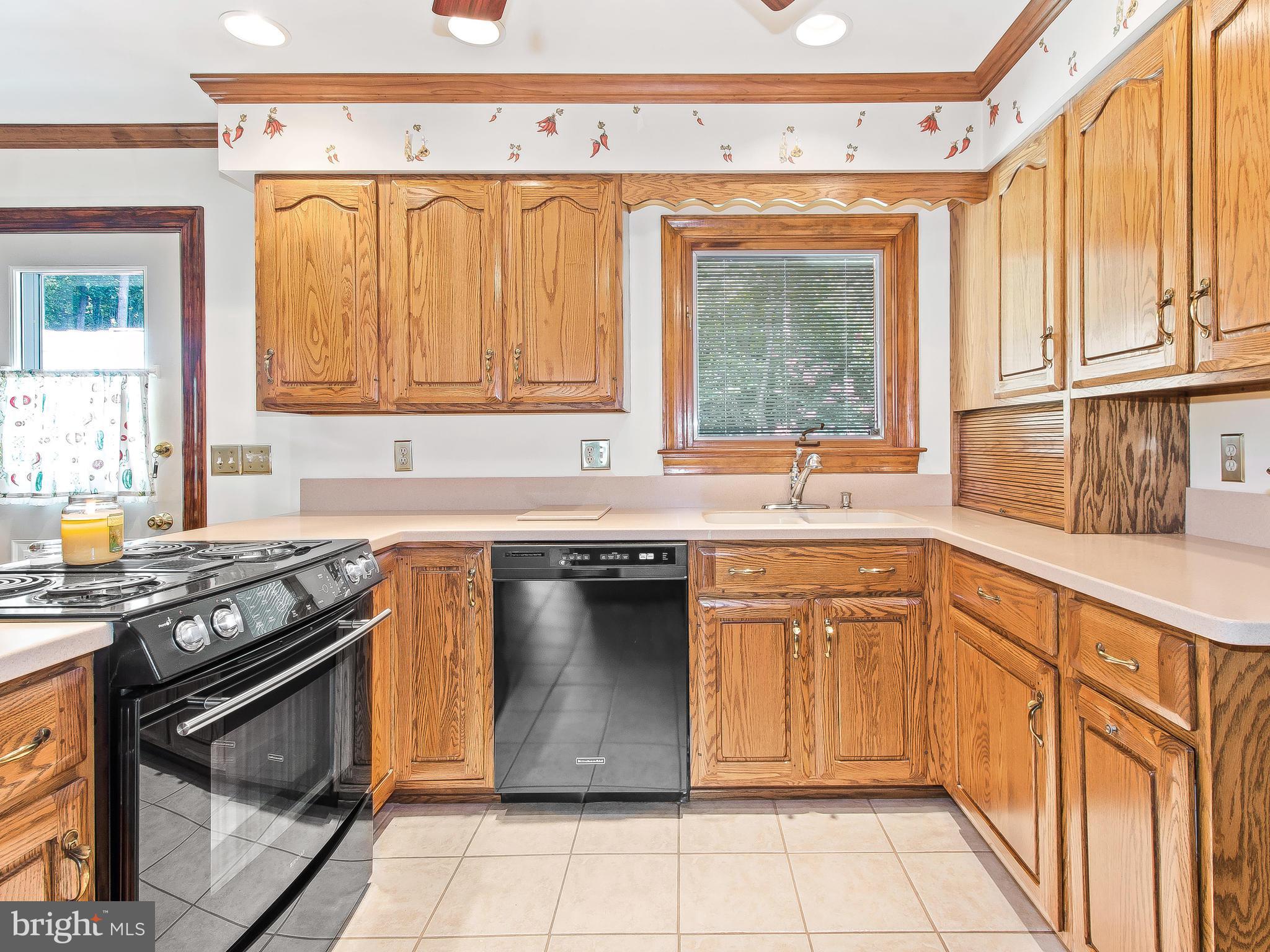 710 Petersburg Road Davidsonville, MD 21035 - Photo 8 of 30 Kitchen