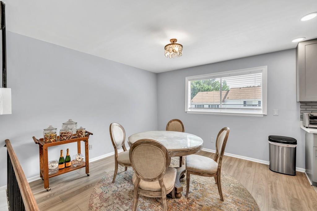 7307 Cardigan Circle Sandy Springs, GA 30328 - Photo 11 of 31