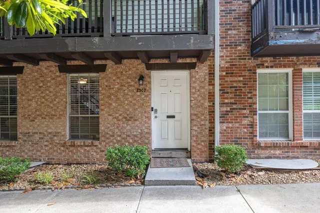 $355,000 | 7307 Cardigan Circle, Sandy Springs, GA 30328