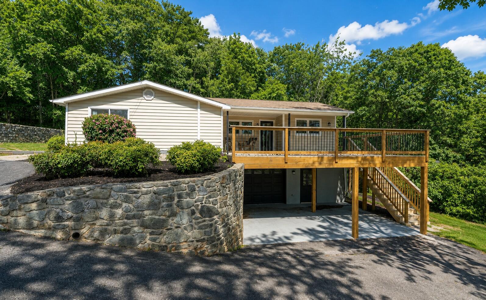 23 Brookside Lane Moneta, VA 24121 - Photo 1 of 52 5074FAEB-C3B9-426E-B6A0-BA0E025049EB