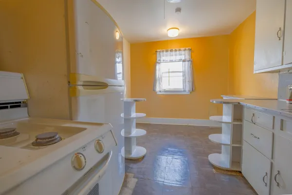$179,999 | 709 Pennsylvania Avenue, Mendota, IL 61342