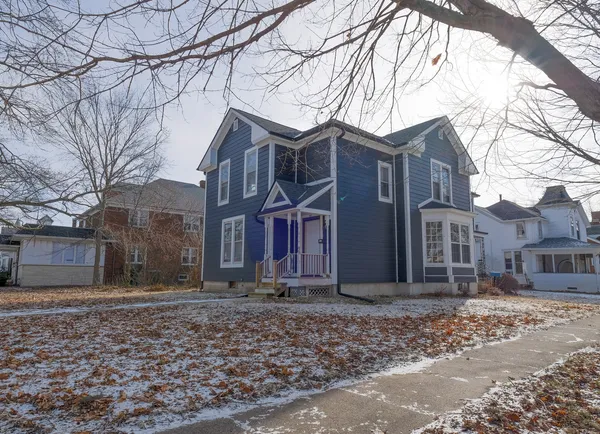 $179,999 | 709 Pennsylvania Avenue, Mendota, IL 61342