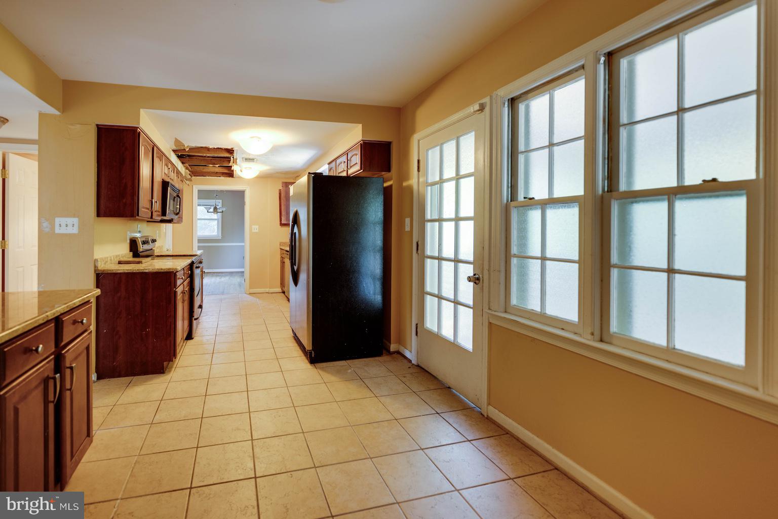 6802 Robinia Road Temple Hills, MD 20748 - Photo 11 of 36