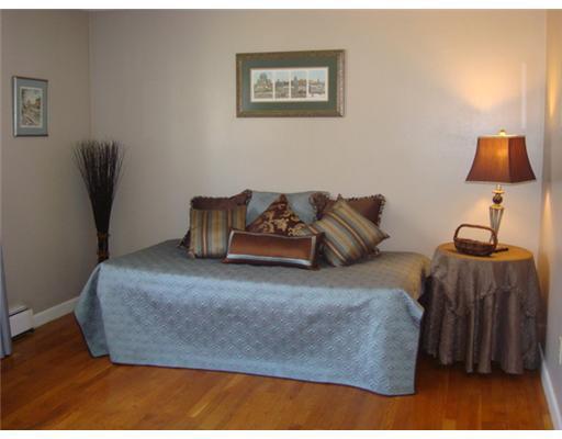 7 Old Farm Road Topsham, ME 04086 - Photo 8 of 13 Exterior Front. Bedroom #1 with...