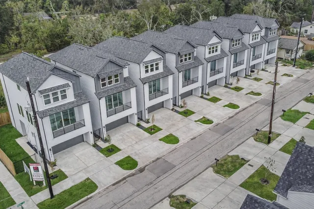 a view of yard with patio