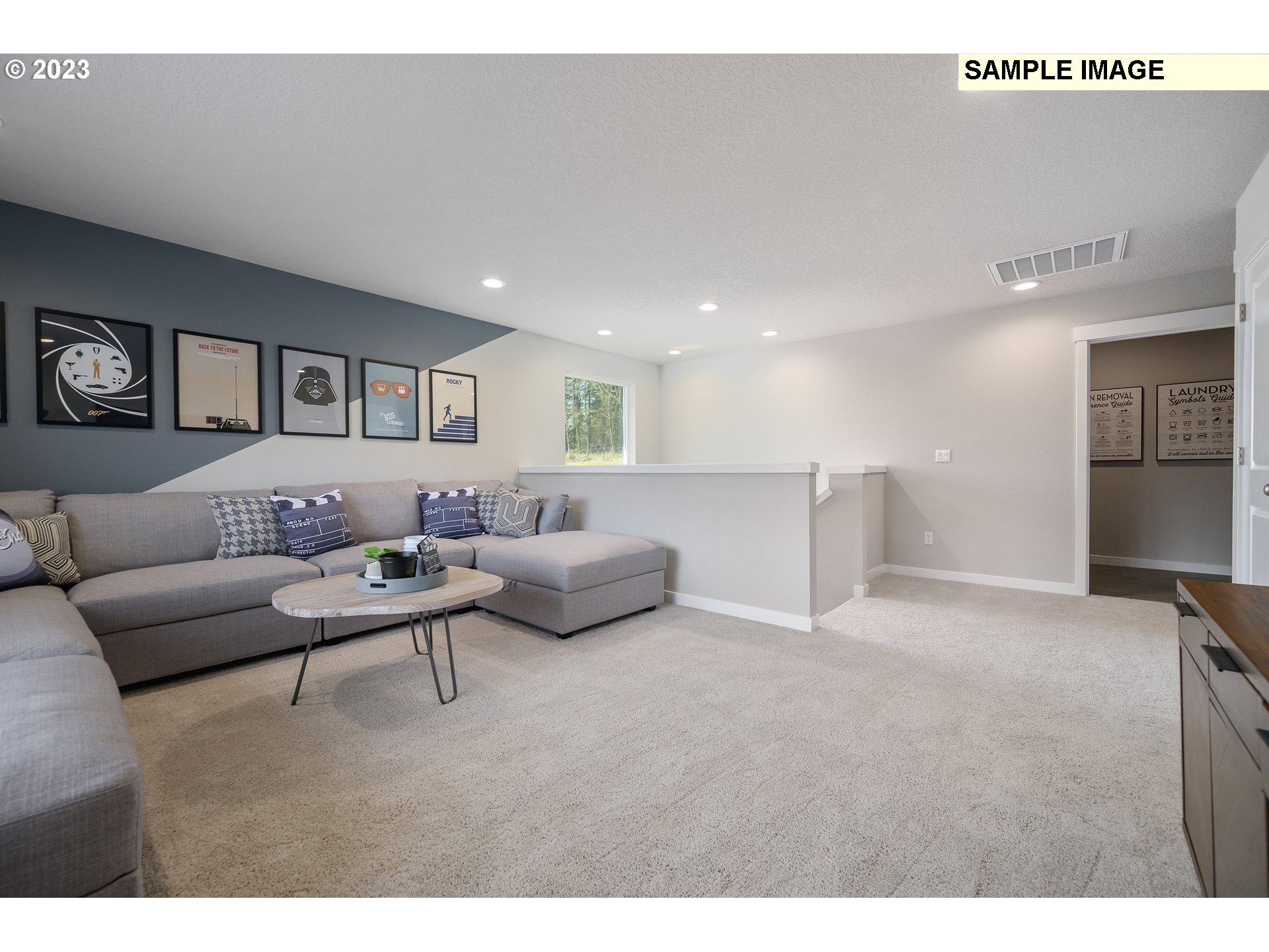 41510 Metolius Avenue, Unit 16 Sandy, OR 97055 - Photo 20 of 40 a living room with furniture and a white wall