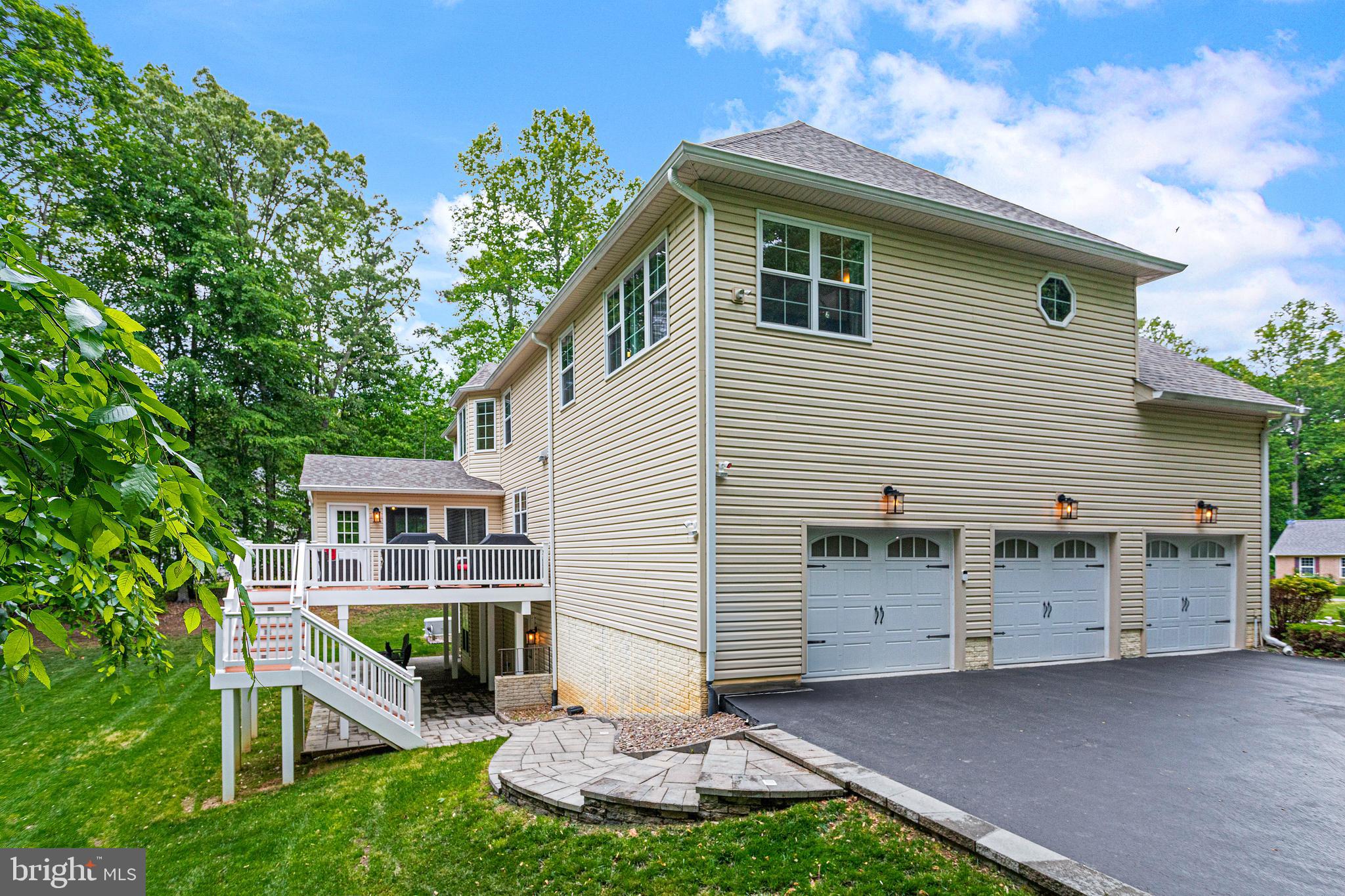 2014 Rosedale Lane Huntingtown, MD 20639 - Photo 101 of 121 Three-car garage