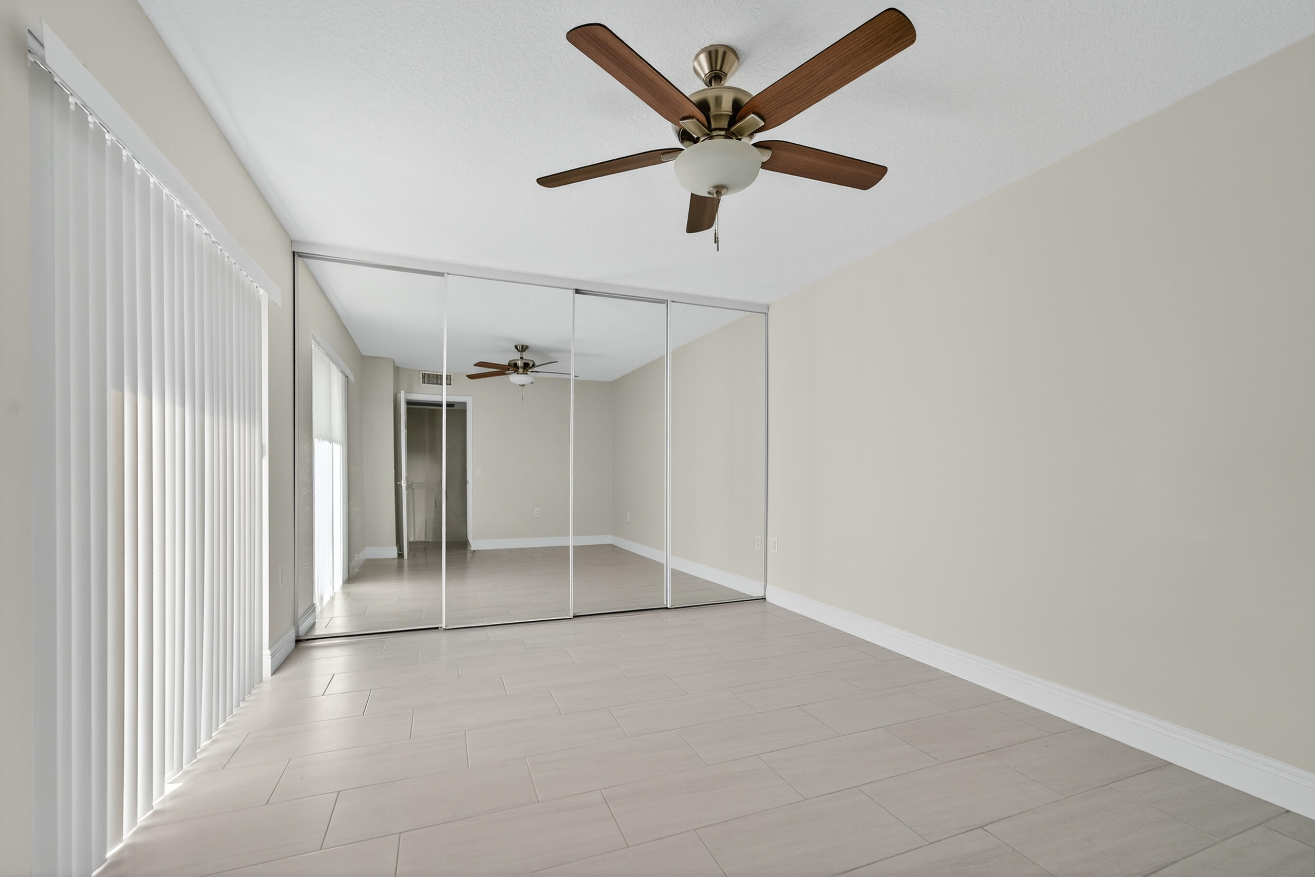 3900 Southeast County Line Road, Unit 27D Tequesta, FL 33469 - Photo 21 of 22 054_081125-244