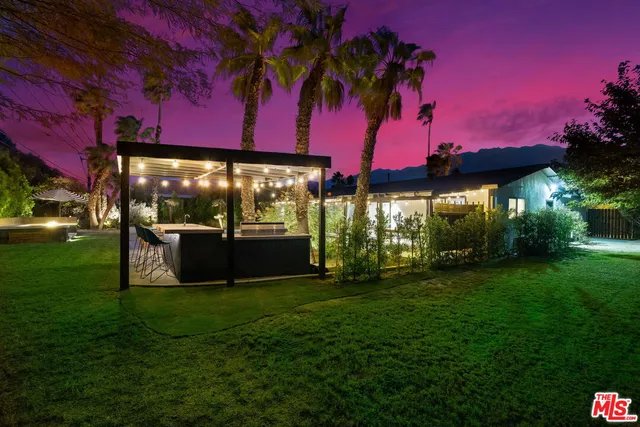 $4,900 | 2660 North Farrell Drive, Palm Springs, CA 92262