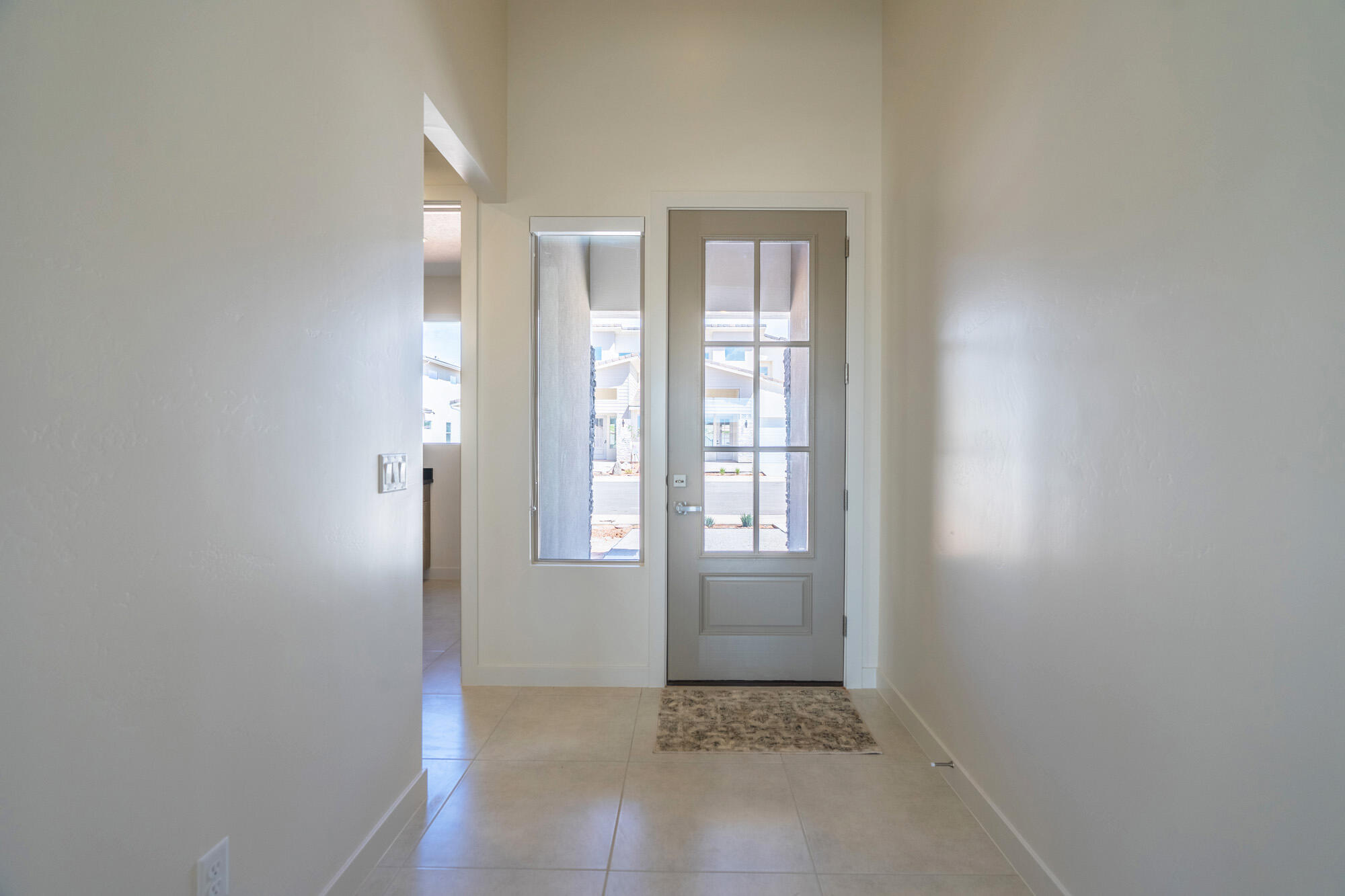 2936 West 570 North Hurricane, UT 84737 - Photo 3 of 82 Entryway