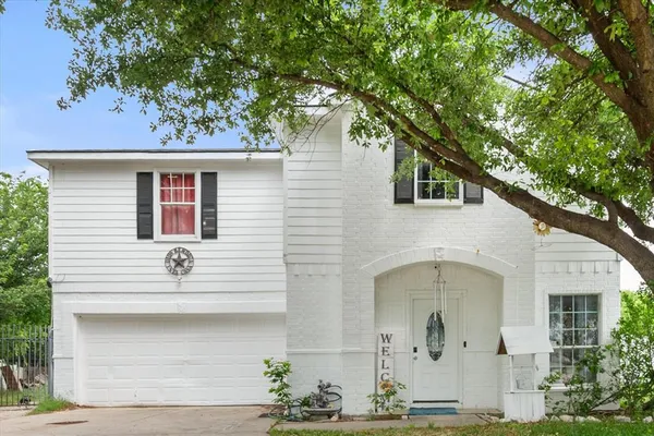 $262,500 | 3005 Ronay Drive, Forest Hill, TX 76140