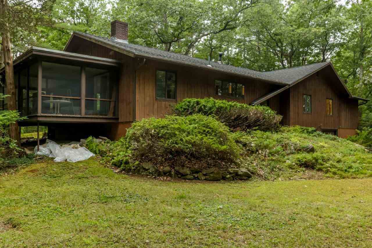 31 Laurel Lane Durham, NH 03824 - Photo 3 of 40