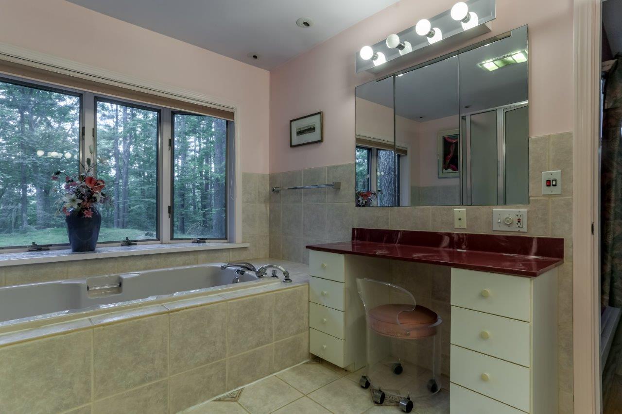 31 Laurel Lane Durham, NH 03824 - Photo 25 of 40