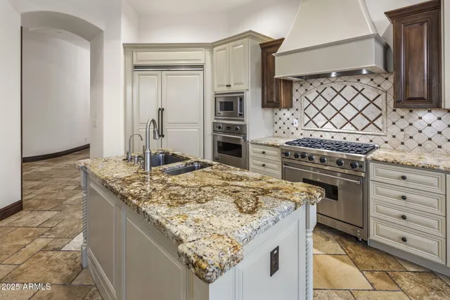 $2,495,000 | 10537 Crestview Drive, Fountain Hills, AZ 85268