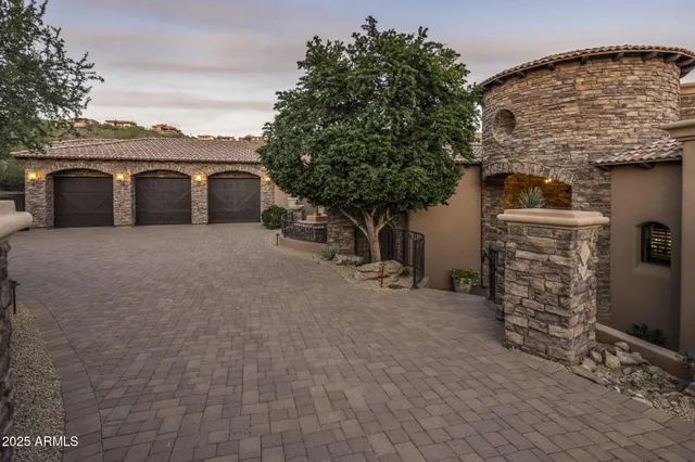 $2,495,000 | 10537 Crestview Drive, Fountain Hills, AZ 85268