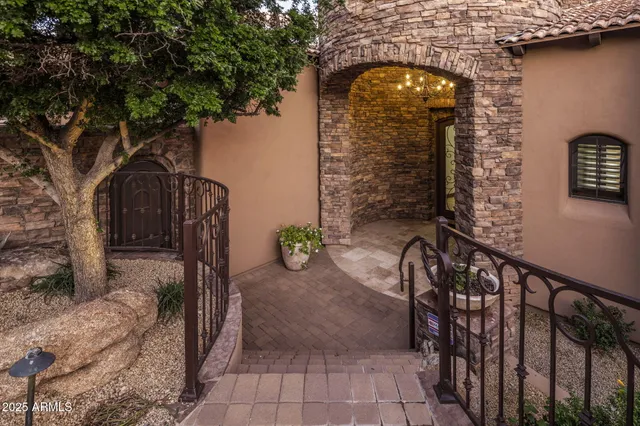 $2,495,000 | 10537 Crestview Drive, Fountain Hills, AZ 85268