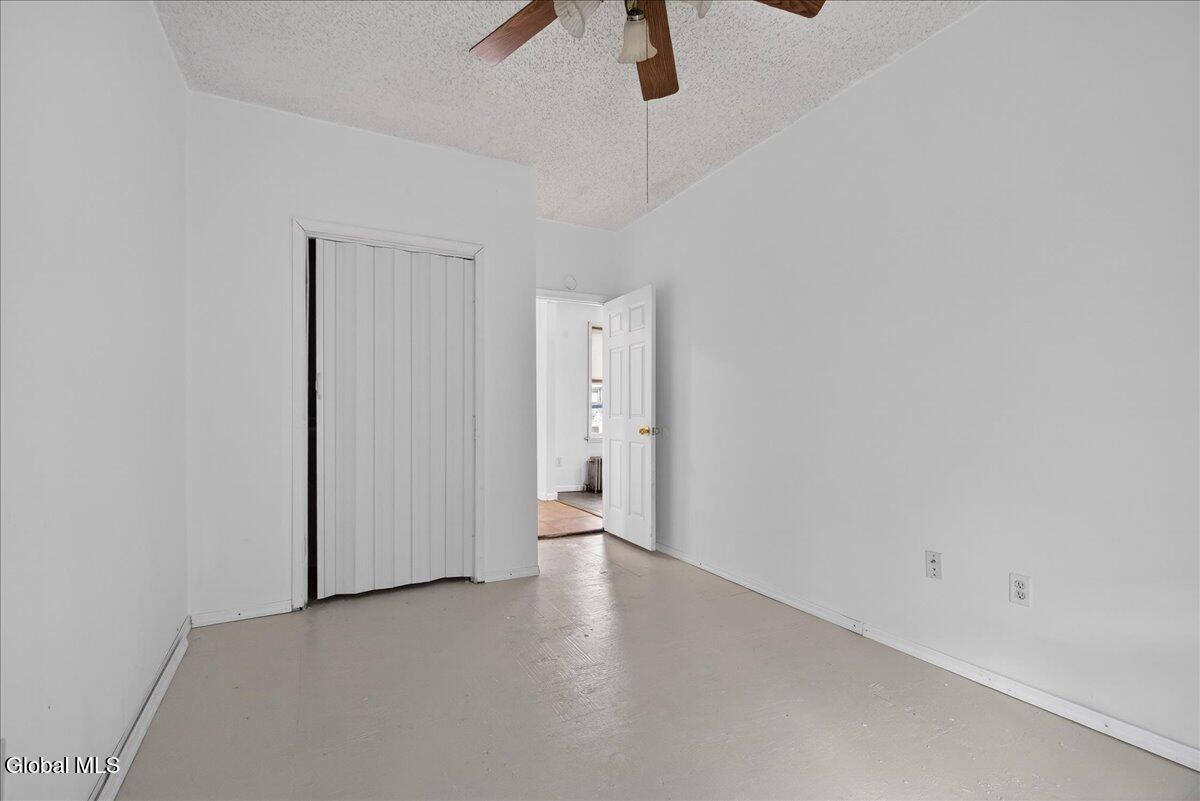 25 Corning Street Colonie, NY 12205 - Photo 17 of 39 11-25 Corning St-11