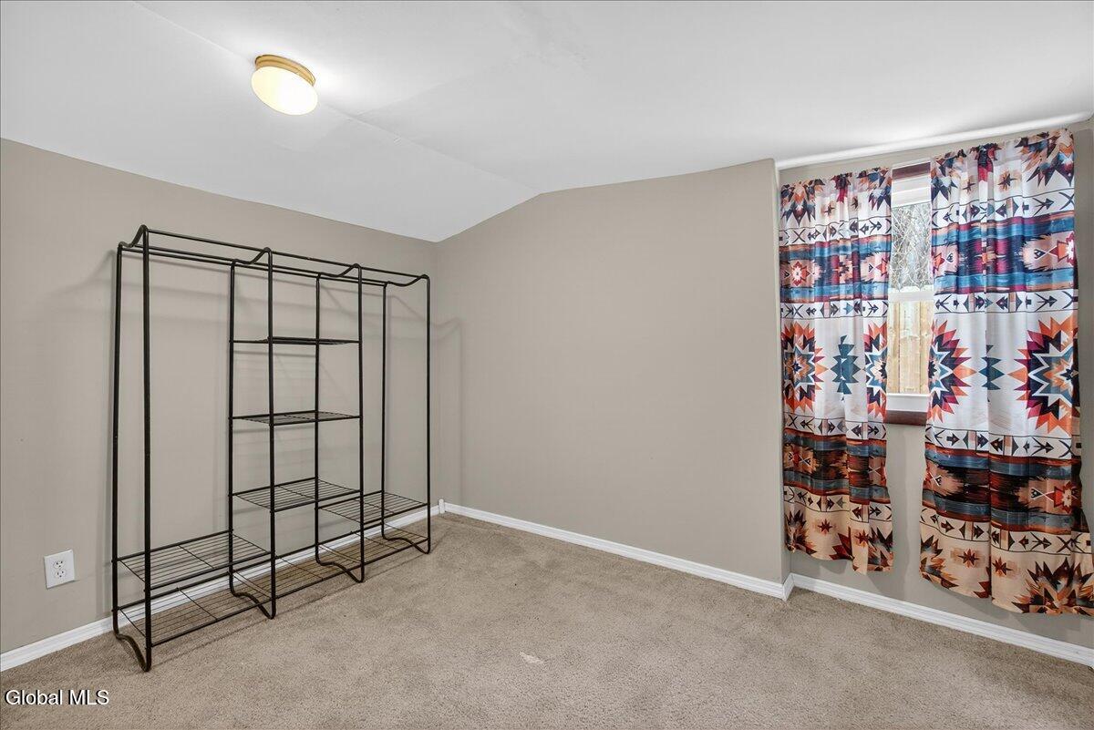 25 Corning Street Colonie, NY 12205 - Photo 20 of 39 14-25 Corning St-14