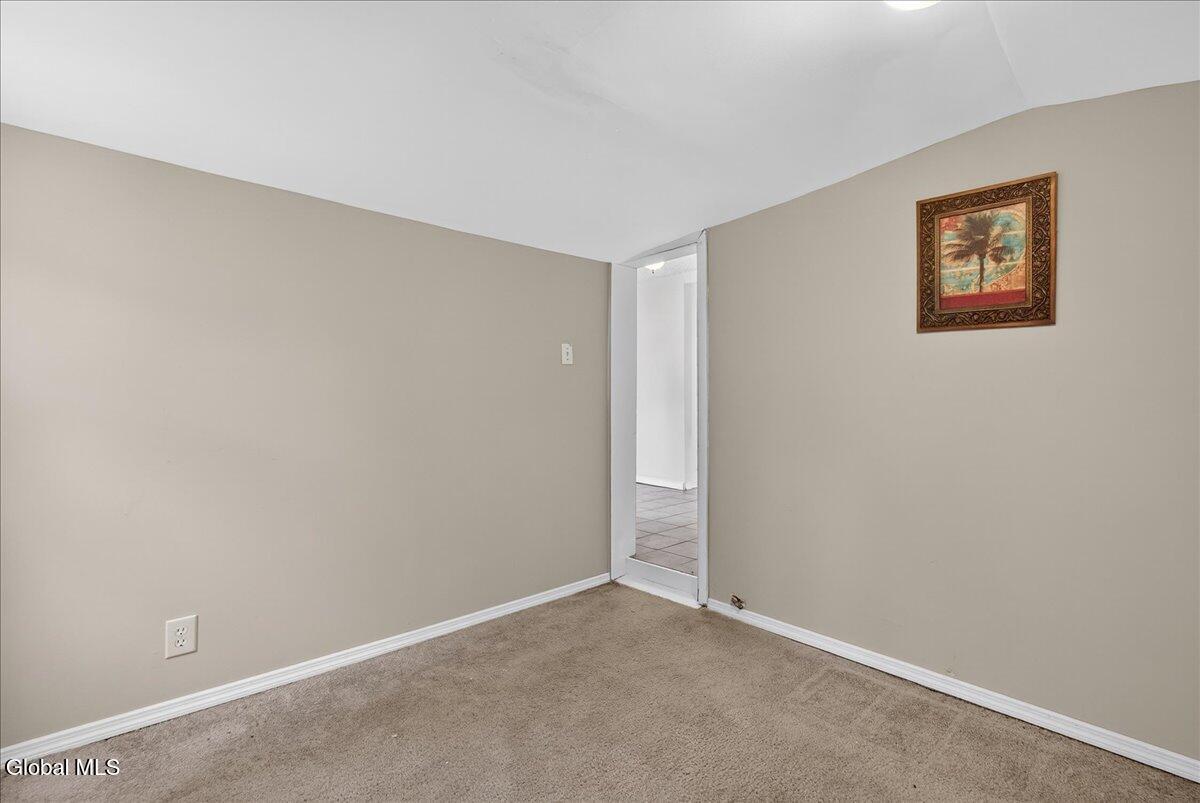 25 Corning Street Colonie, NY 12205 - Photo 21 of 39 15-25 Corning St-15