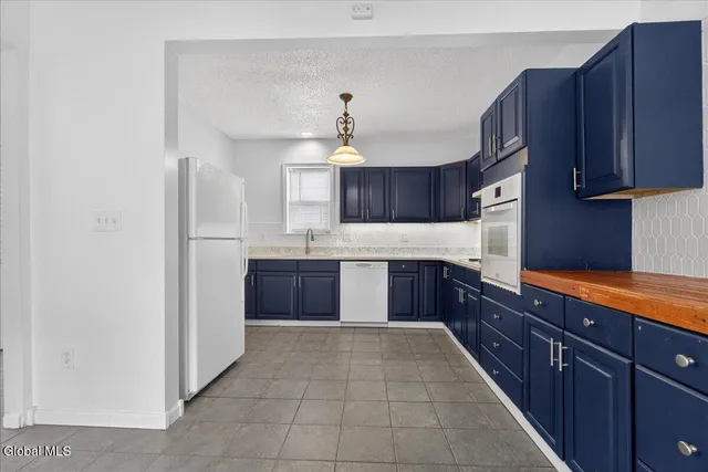 $199,500 | 25 Corning Street, Colonie, NY 12205