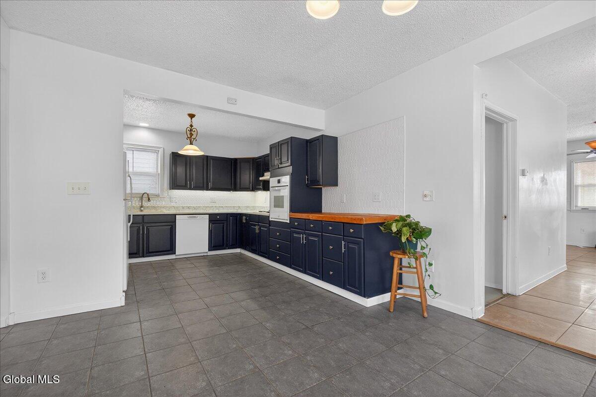 25 Corning Street Colonie, NY 12205 - Photo 29 of 39 20-25 Corning St-20