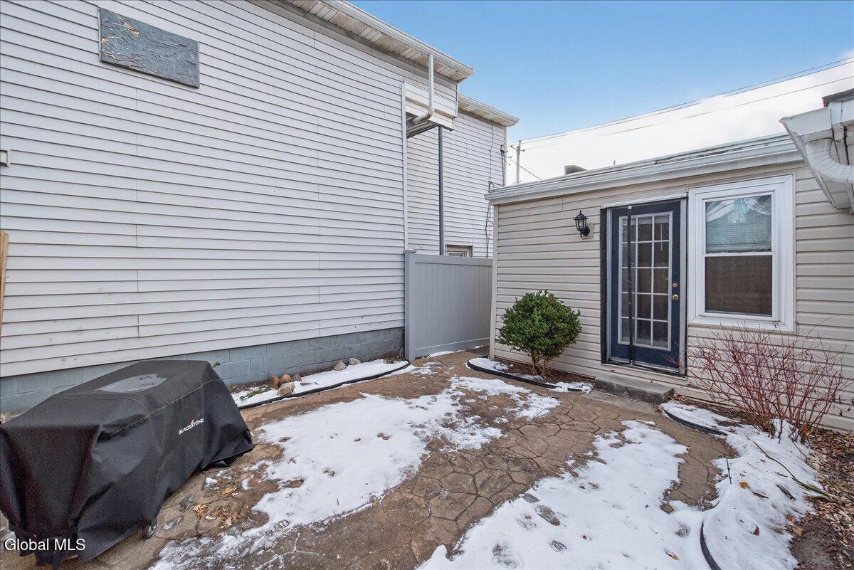 25 Corning Street Colonie, NY 12205 - Photo 37 of 39 31-25 Corning St-31