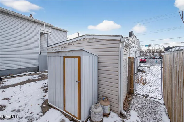 $199,500 | 25 Corning Street, Colonie, NY 12205